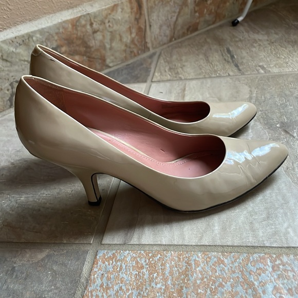Vince Camuto “Vicky” patent pump - Picture 7 of 8